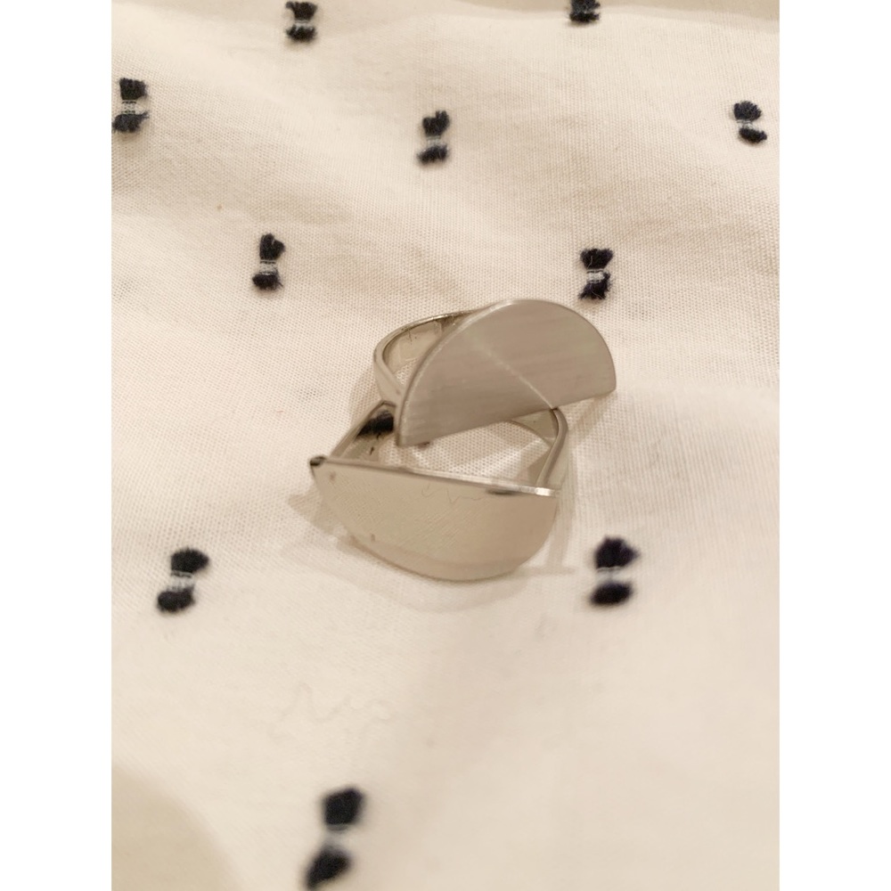 Two geometric silver ring Cos